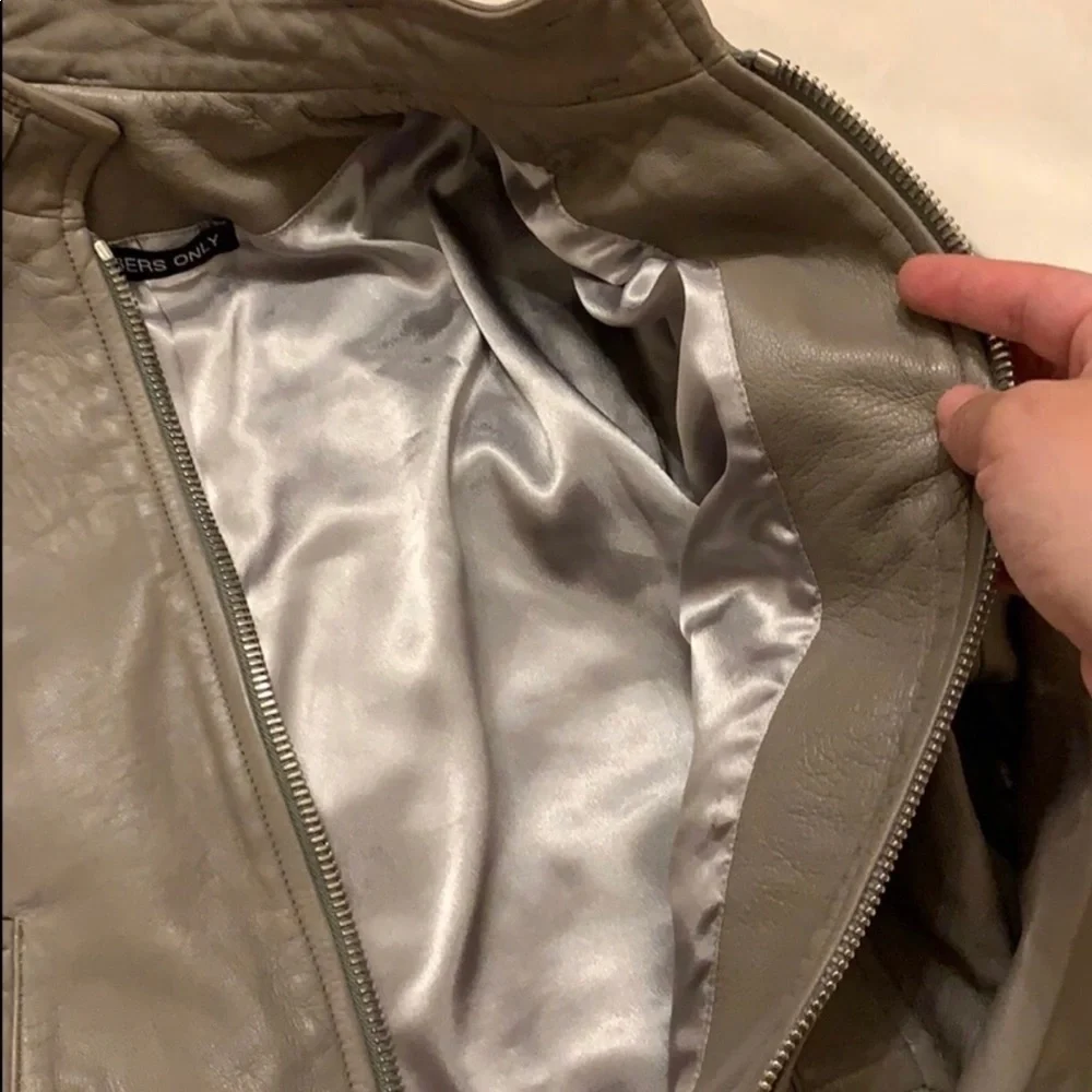 Members Only Gray Leather Jacket - Picture 3 of 5